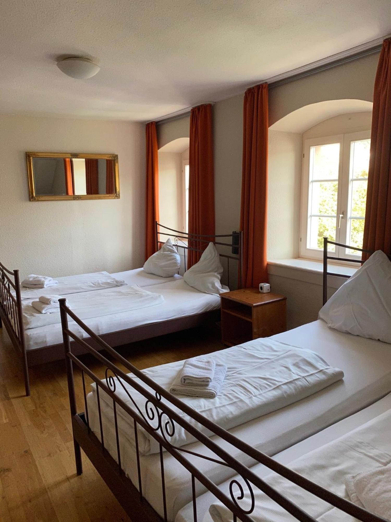 Hotel Gasthaus Schuetzen Freiburg Ruang foto